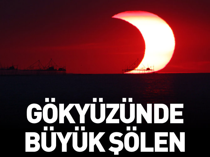 Gökyüzünde şölen var