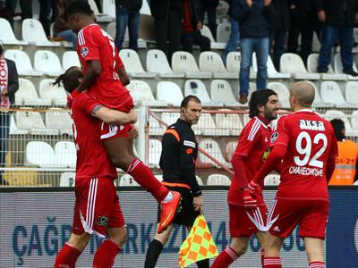 Sivas Bursa'ya patladı