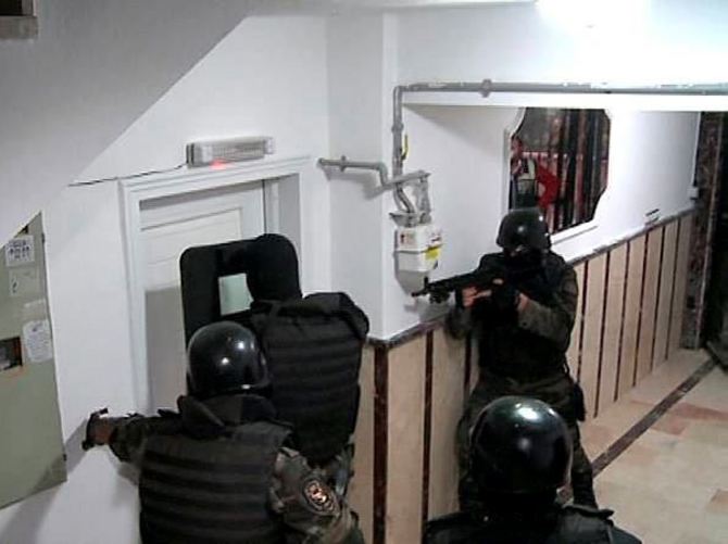 İstanbul'da şafak operasyonu