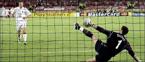 Volkan Demirel’in kurtardığı penaltı UEFA tarihine geçti