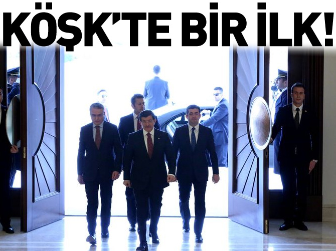 Davutoğlu'ndan, Çankaya Köşkü'nde bir ilk