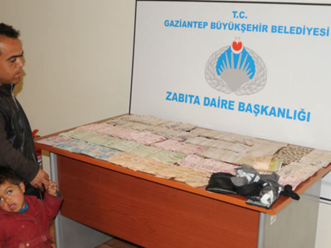 Dilencilerin üzerinden servet çıktı!