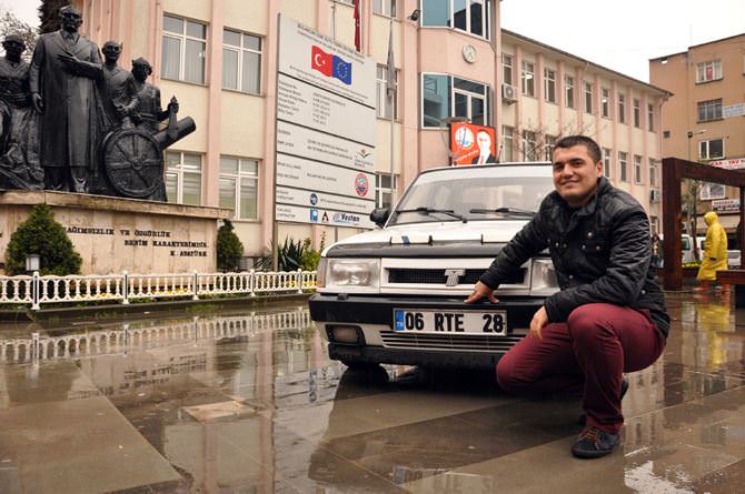 RTE plakalı 94 model arabaya 200 bin lira istiyor - 1