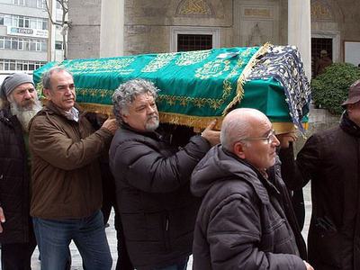 Sanatçı Ayla Aslancan son yolculuğuna uğurlandı
