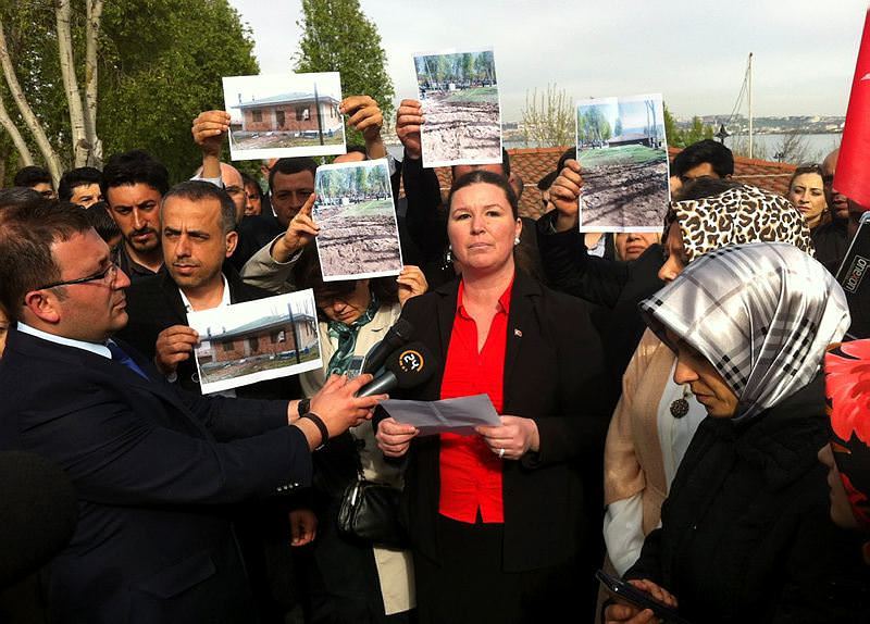 CHP'li belediye mescit yıktı!