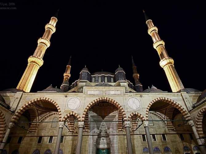 Selimiye Camisi'ne "çorapsız" girilemeyecek