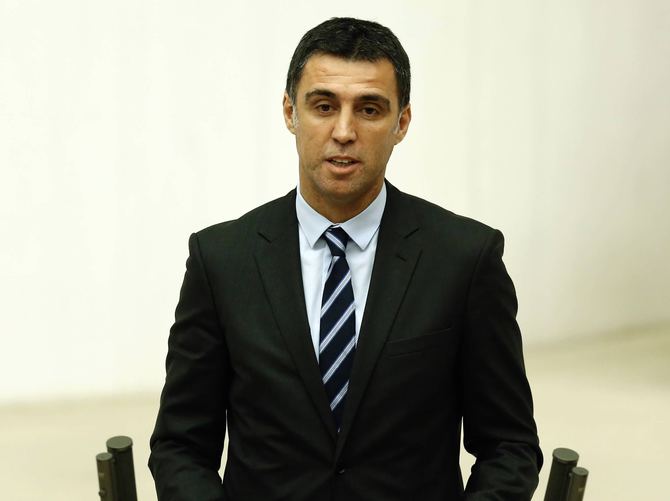 Hakan Şükür milletvekili adaylığını açıkladı