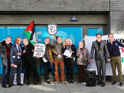 Robbie Williams'a İsrail protestosu