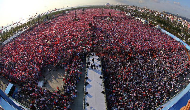 CHP ilk mitinginde hüsrana uğradı - 1