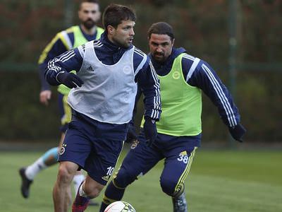 Diego Fenerbahçe'yi sırtından vurdu