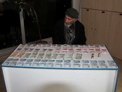 Dilencinin üzerinde bin 770 lira çıktı