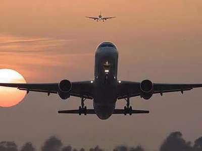Emirates uçağı acil iniş yaptı
