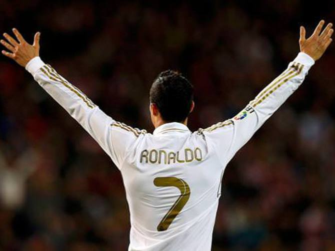 Ronaldo 347 gün sonra frikikten gol attı