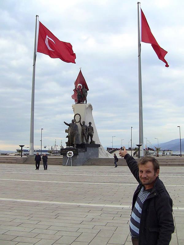 Yıldızsız Türk Bayrağı tepki çekti - 1