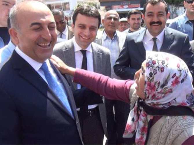 Öğretmen annesinden Çavuşoğlu'na ilginç rica