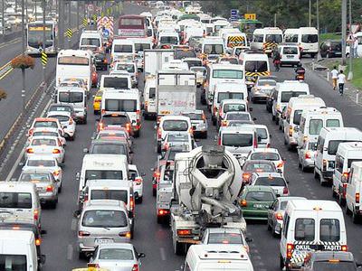 Trafiğe kayıtlı araç sayısı Şubat'ta 19 milyonu aştı