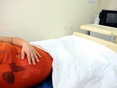 "Çocuk yaşta anne" olanların sayısı düşüyor