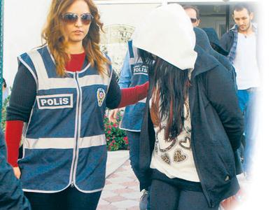 Jigolo çetesine 2 bin yıl hapis