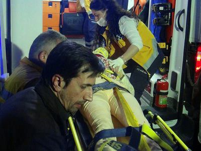 Genç kızın ayağı koptu!