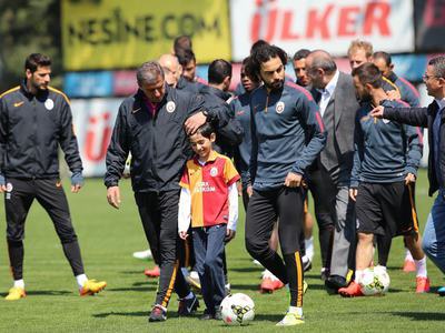 Şehit savcı Mehmet Kiraz'ın oğlu Galatasaray idmanında
