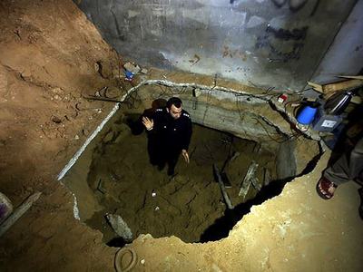 Gazzeliler "bomba" üstünde yaşıyor