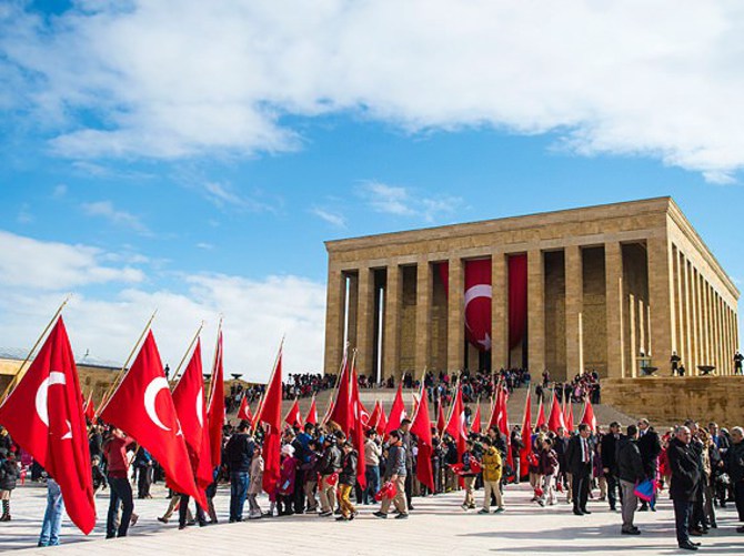 23 Nisan tüm yurtta coşkuyla kutlanıyor