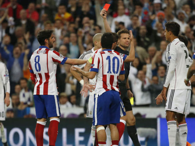Arda Turan'dan kırmızı kart açıklaması