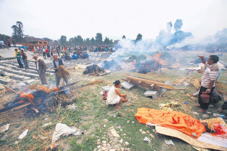 Nepal’de 10 bin korkusu