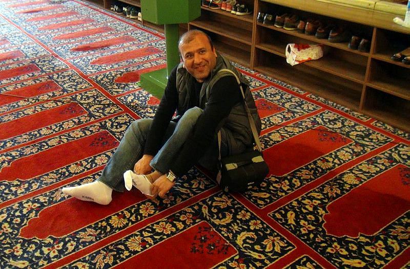 O camiye gelen herkese ücretsiz dağıtılacak - 1