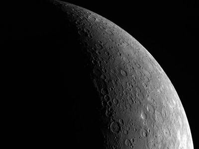 NASA uzay aracı Merkür'e çakıldı