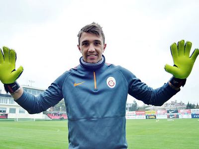 Muslera'nın yerine ilginç iddia!