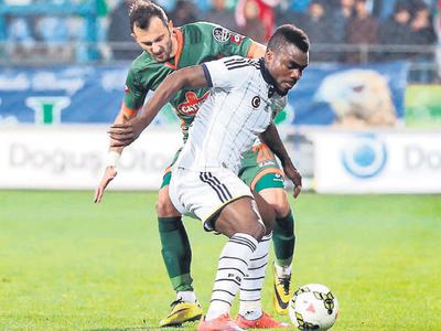 İsmail Kartal'dan Emenike ve Sow kararı