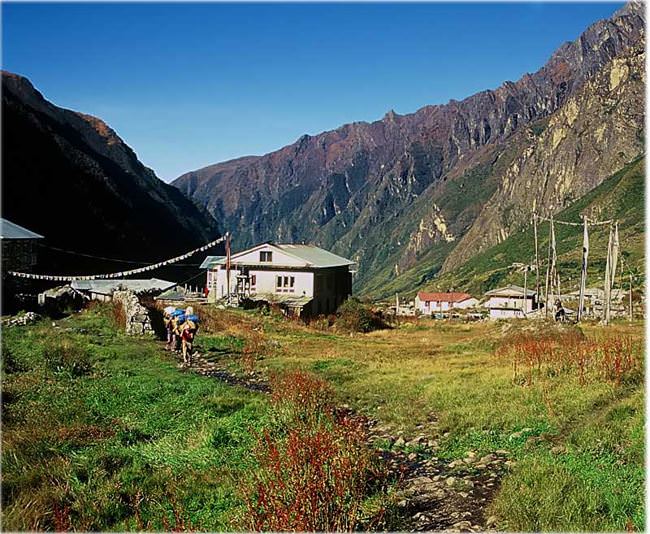 Nepal’in turistik kasabası haritadan silindi