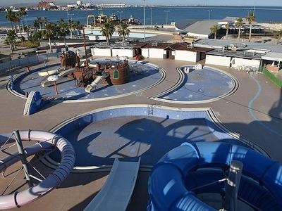Mersin Deniz Park'ın yıkımına başlandı