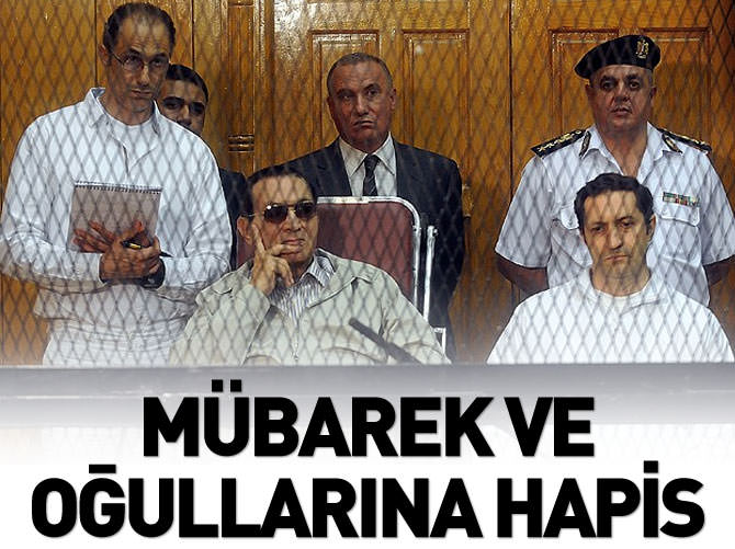 Mübarek ve oğullarına 3 yıl hapis