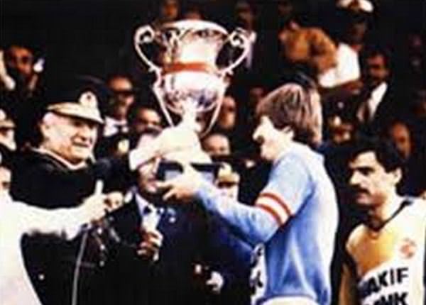 Kenan Evren, Ankaragücü’nü Süper Lig’e Çıkardı