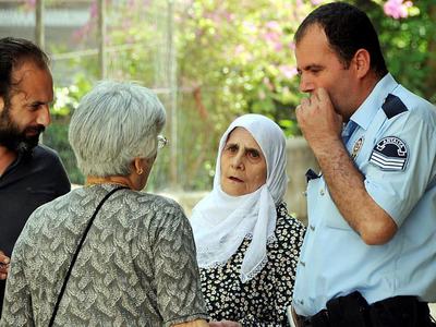 Ayşe Nine'nin kefen parasını çaldılar!