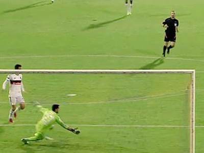 Yıldız futbolcudan şok sözler: Melo'ya kapak olsun