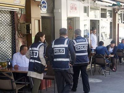 Manisa'da "Paralel Yapı" operasyonu