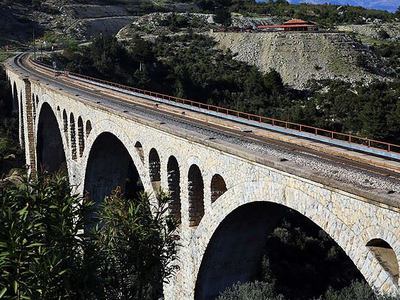 "James Bond'un düştüğü köprü" ışıklandırılacak