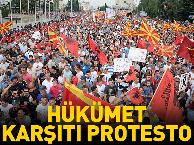 Makedonya'da hükümet karşıtı protesto