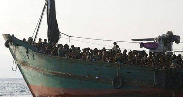 Endonezyalı yetkililerden balıkçılara: ’Boğulsalar da göçmenleri kurtarmayın’