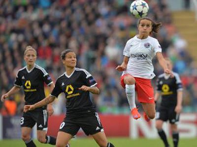 4 aylık hamile futbolcu final maçında oynadı