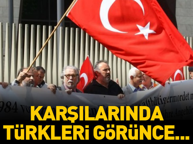 Ermenilere karşı bayrak nöbeti