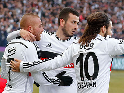Beşiktaş'ta 6 isimle yollar ayrıldı