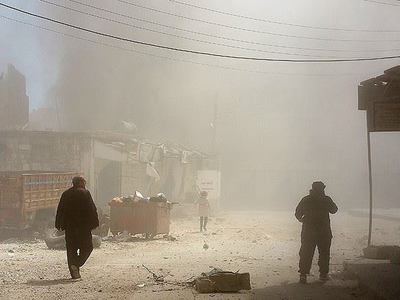 İdlib'e vakum bombalı saldırı:15 ölü