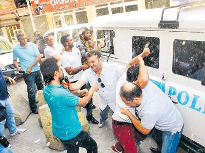 25 kuruş için öldürdü yaktı