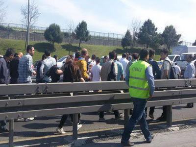 İstanbul'da metrobüs yolunda kaza