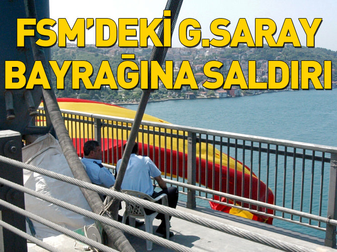 FSM'deki Galatasaray bayrağı denize atıldı