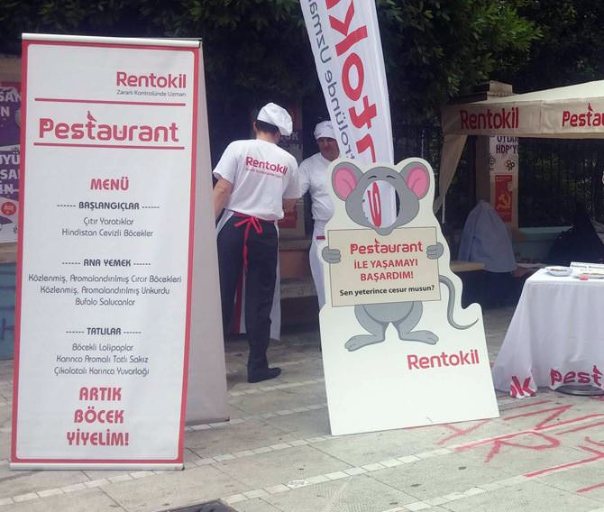 Kadıköy'de "böcek" ikram ettiler - 1
